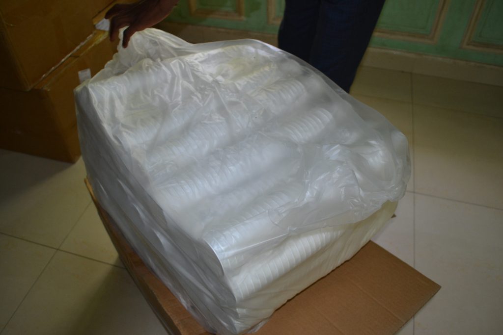 Gobelet plastique pour la production de yaourt